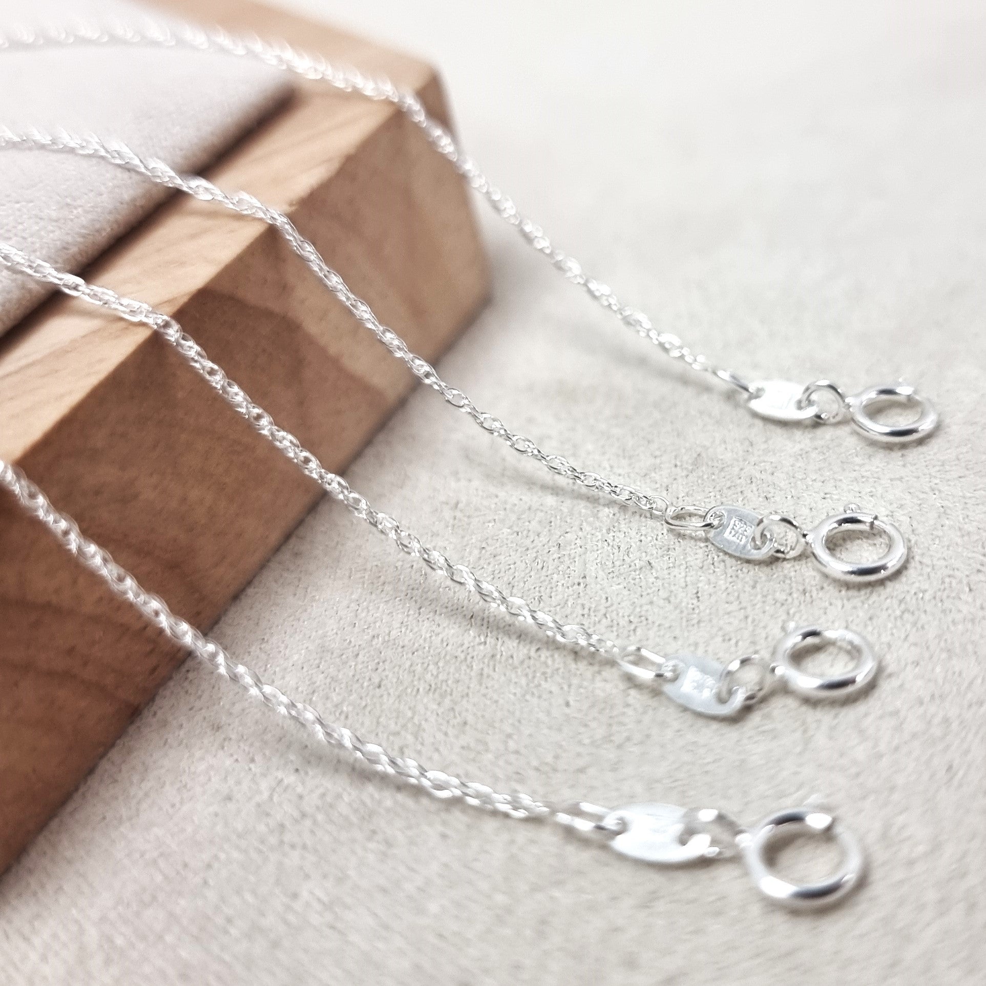 36c5dafff3fcbbd72892d3ec854846c4