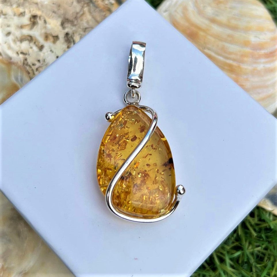 925 Sterling Silver & Genuine Cognac Baltic Amber Exlusive Unique Pendant - PD2277