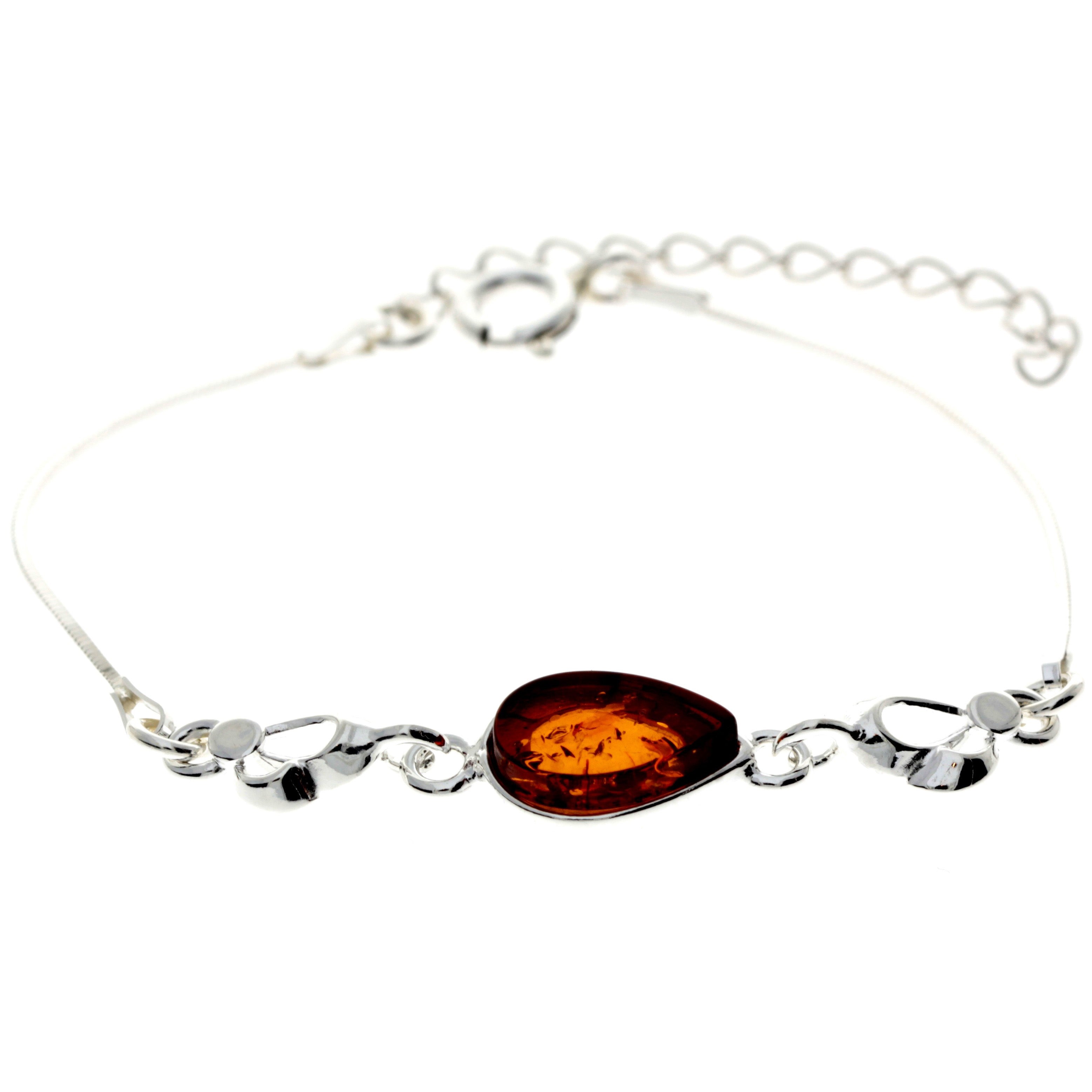 925 Sterling Silver & Baltic Amber Adjustable Bracelet with Silver Hearts - M557