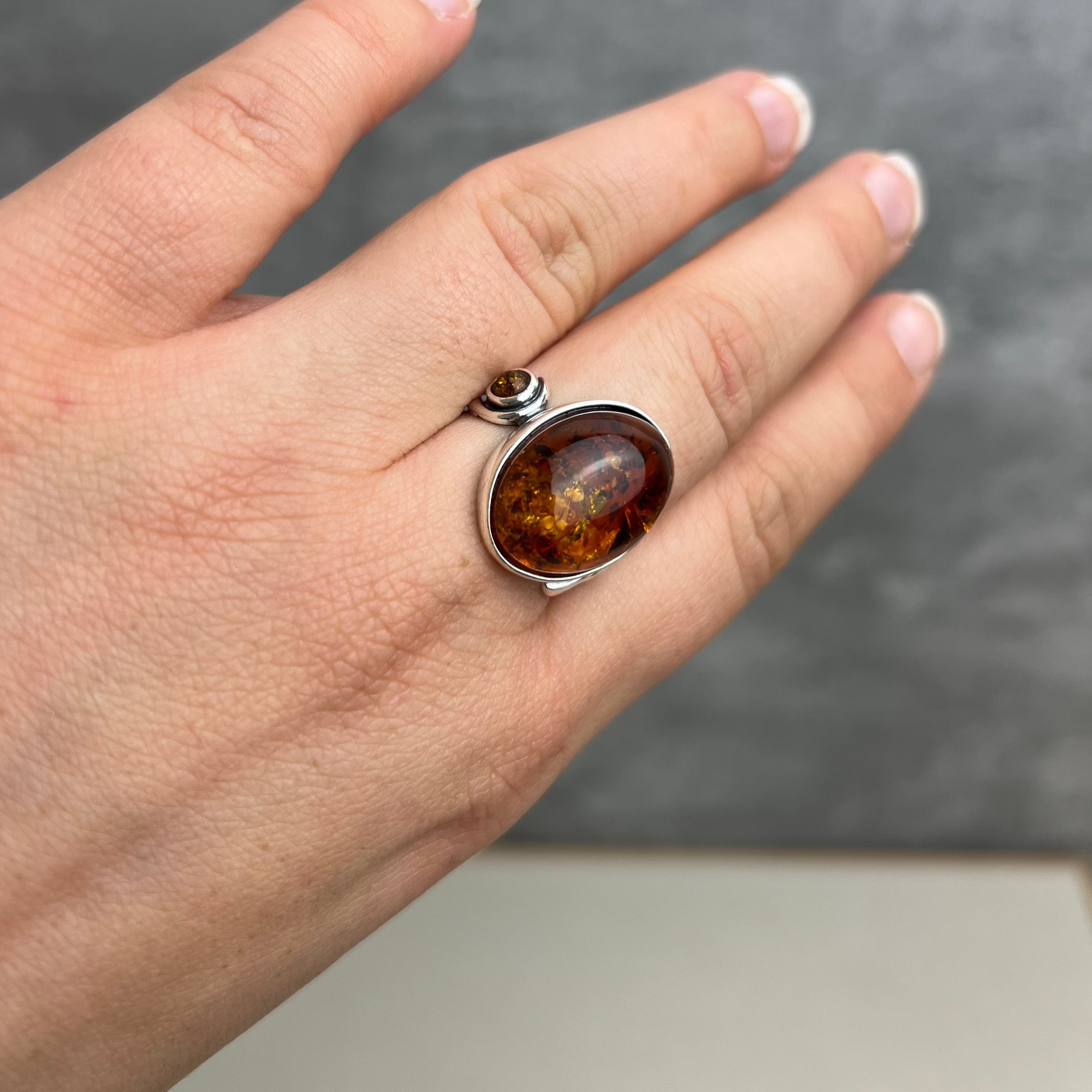 925 Sterling Silver & Genuine Baltic Amber Celtic Ring - 7420