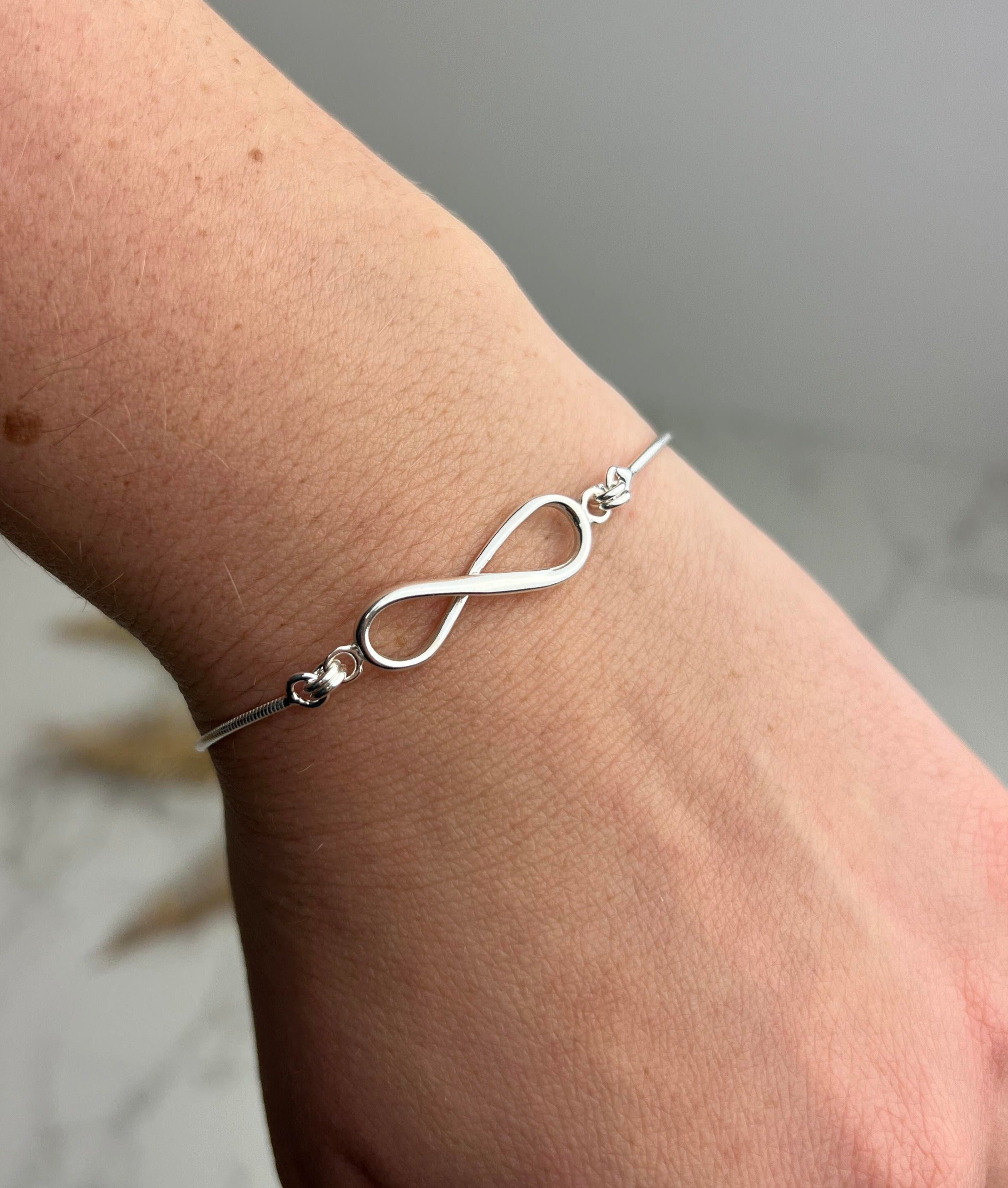 925 Sterling Silver Rhodium Plain Infinity Bracelet -TB-IN-B