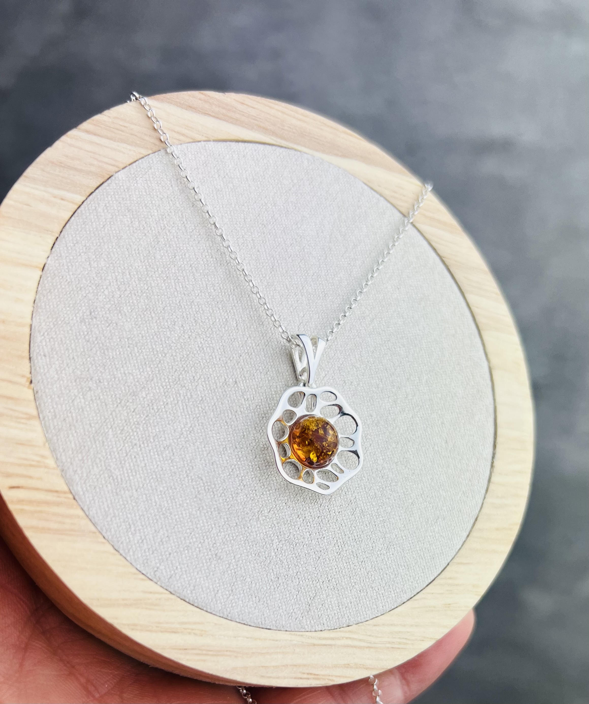 925 Sterling Silver & Genuine Baltic Amber Modern Flower Pendant  GL371