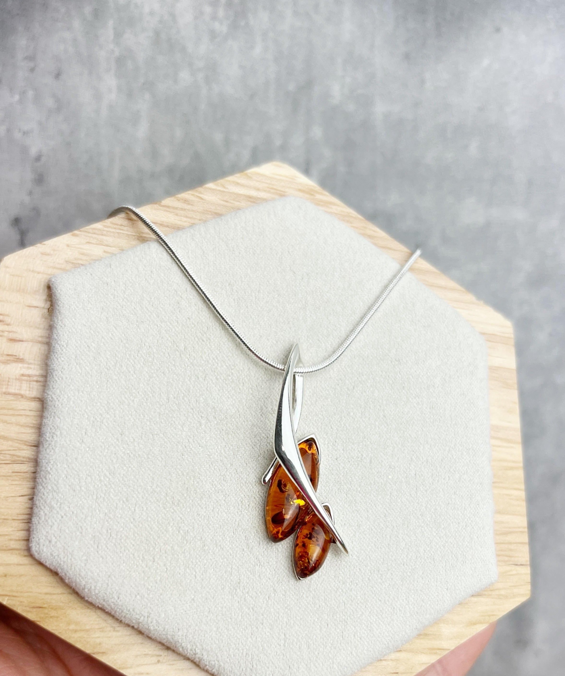 925 Sterling Silver & Genuine Baltic Amber Modern Pendant - GL221