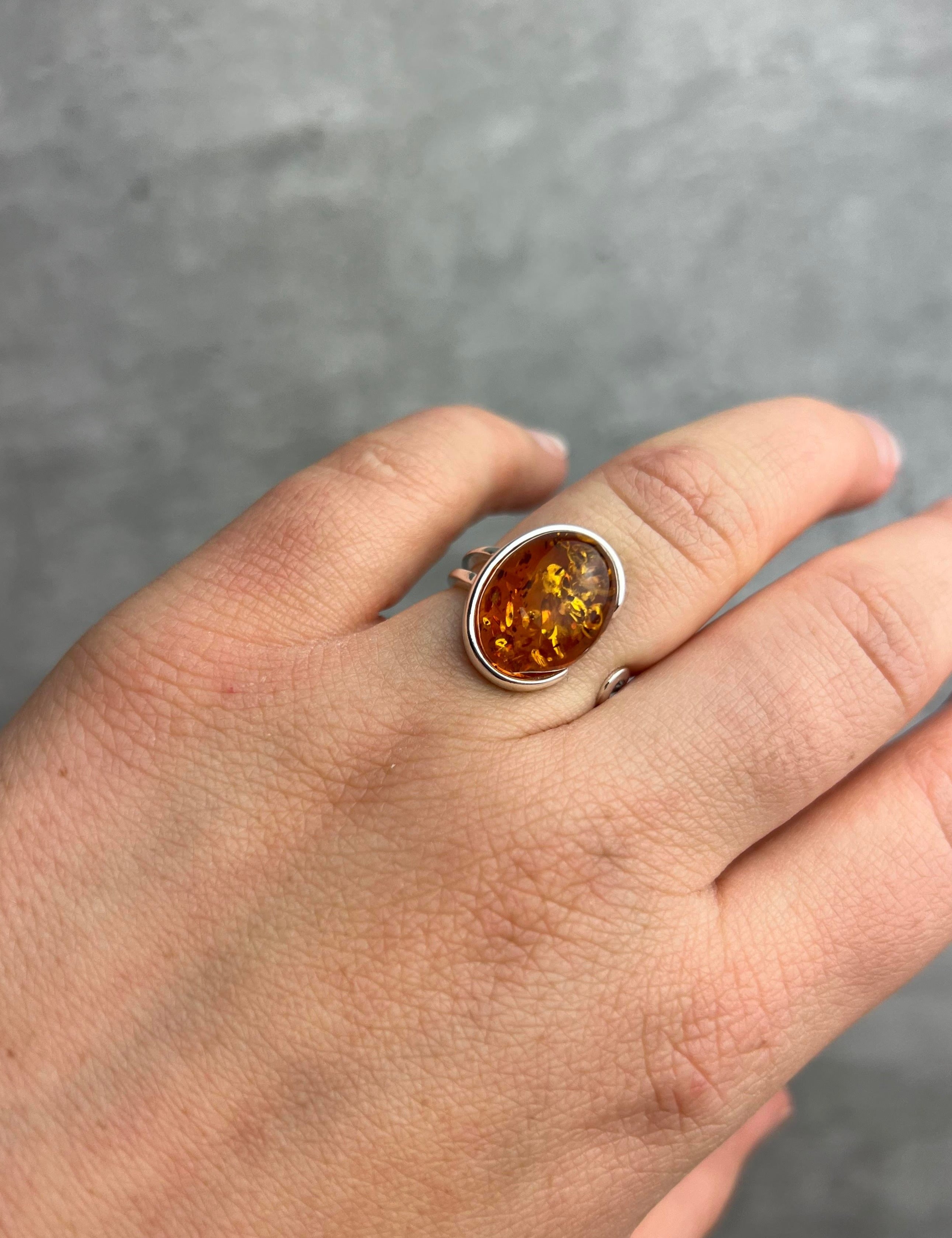 925 Sterling Silver & Baltic Amber Classic Adjustable Ring - GL464